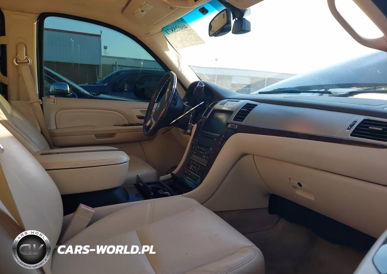 2008 Cadillac Escalade Standard VIN:1GYFK63878R124860 - 5