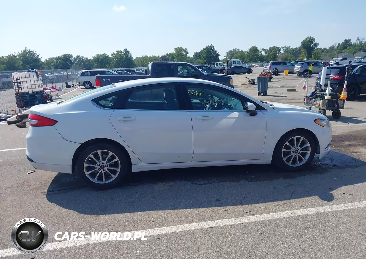 2017 Ford Fusion Se VIN:3FA6P0H7XHR153722 - 13