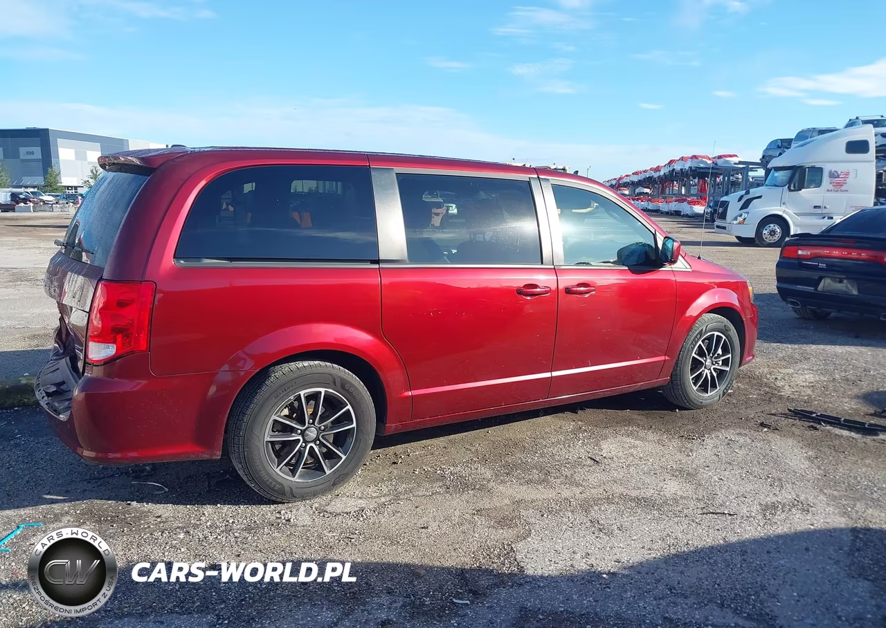 2018 Dodge Grand Caravan Gt VIN:2C4RDGEGXJR196336 - 13