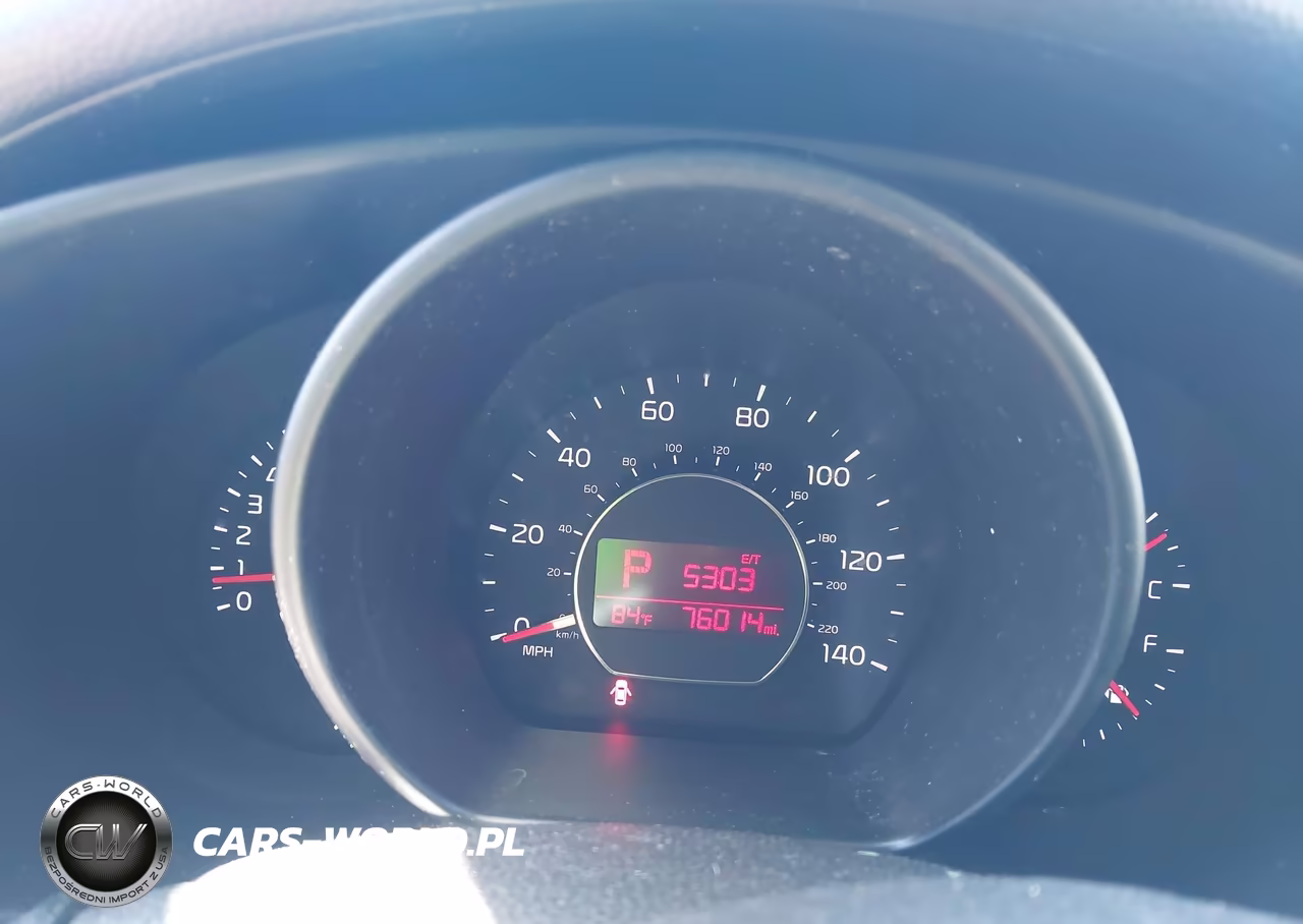2016 Kia Soul + VIN:KNDJP3A52G7345110 - 7
