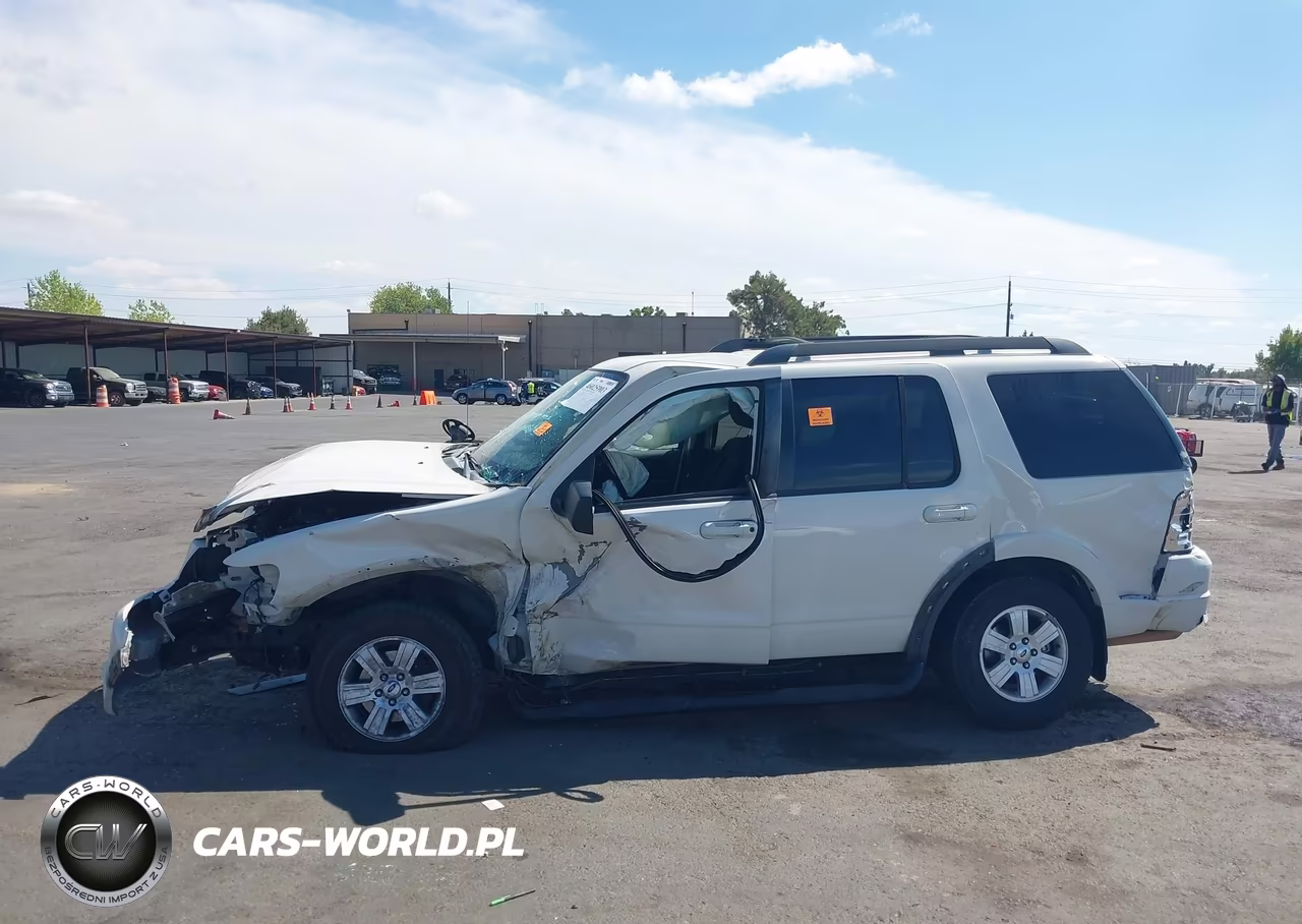 2010 Ford Explorer Xlt VIN:1FMEU7DE9AUA74323 - 14
