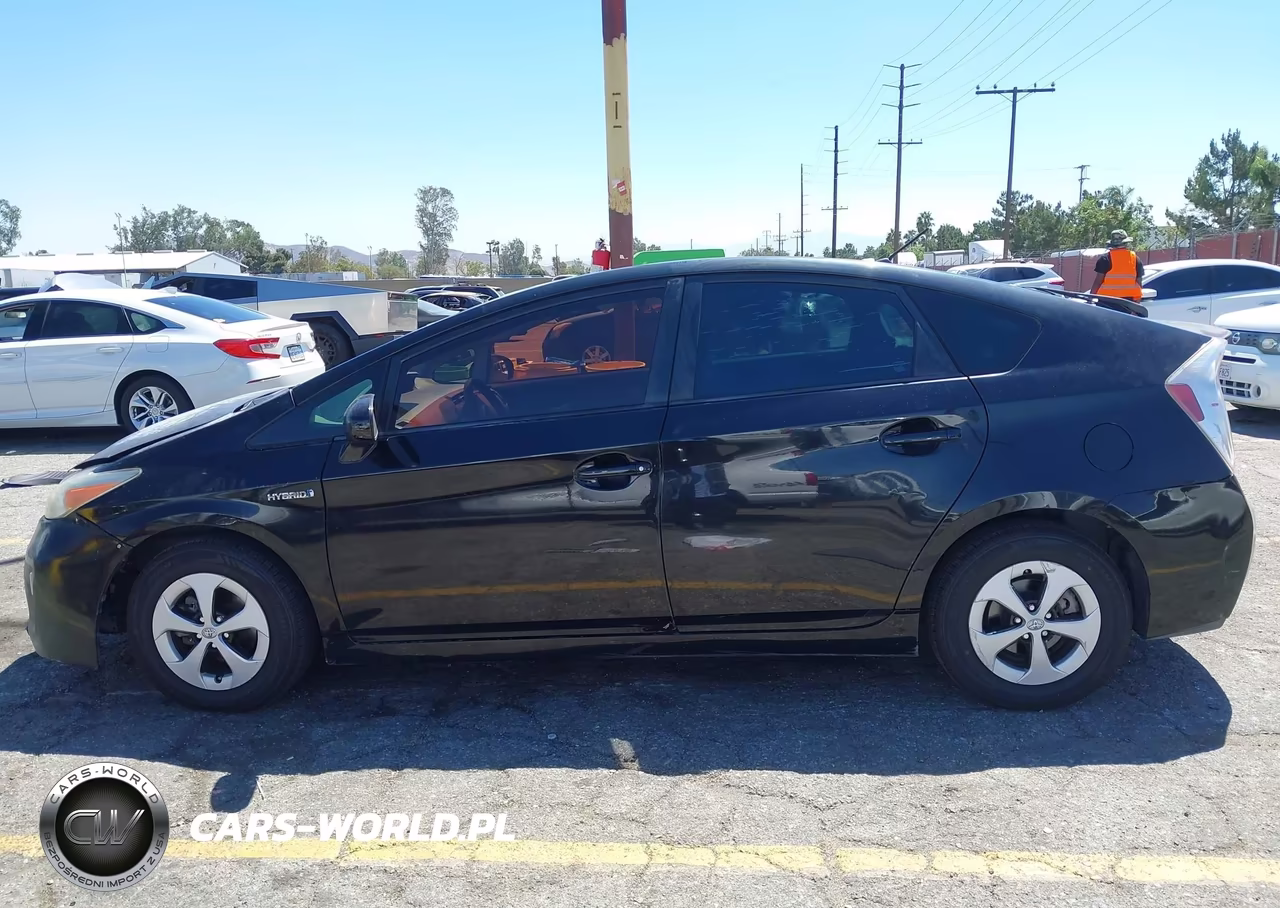 2012 Toyota Prius Two VIN:JTDKN3DU4C5480754 - 15