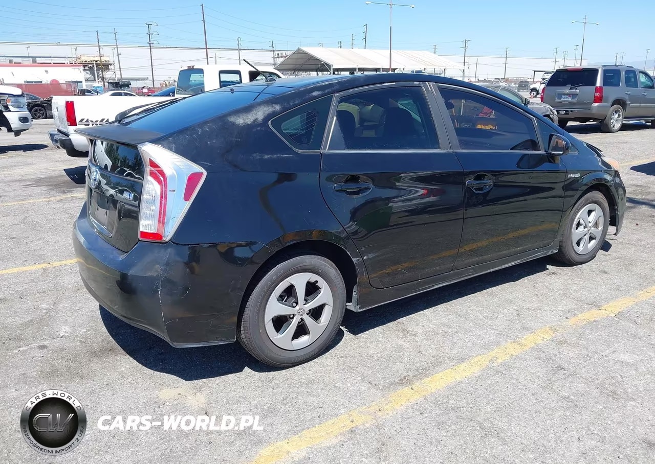 2012 Toyota Prius Two VIN:JTDKN3DU4C5480754 - 4