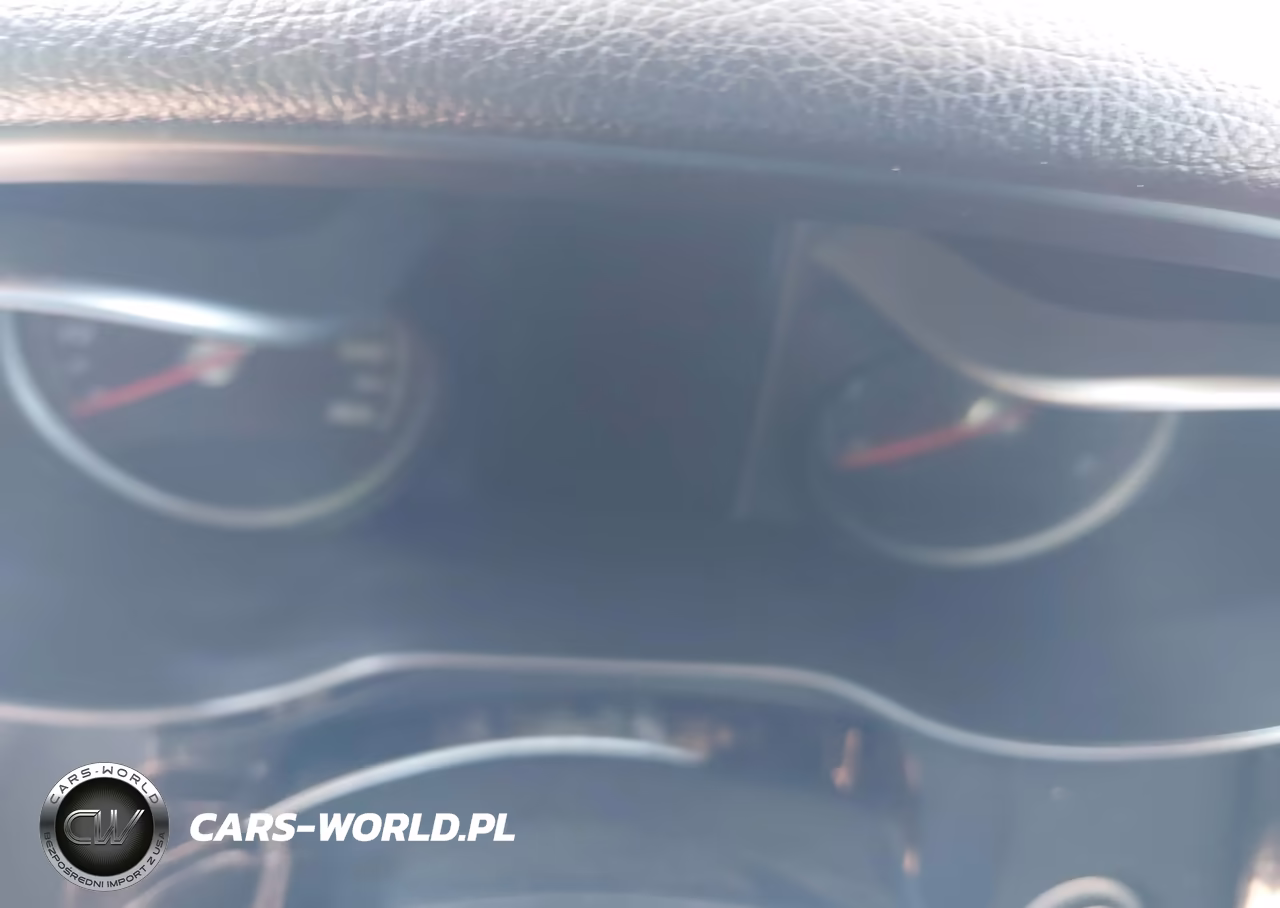 2018 Mercedes-Benz C 300 VIN:55SWF4JB5JU249573 - 7