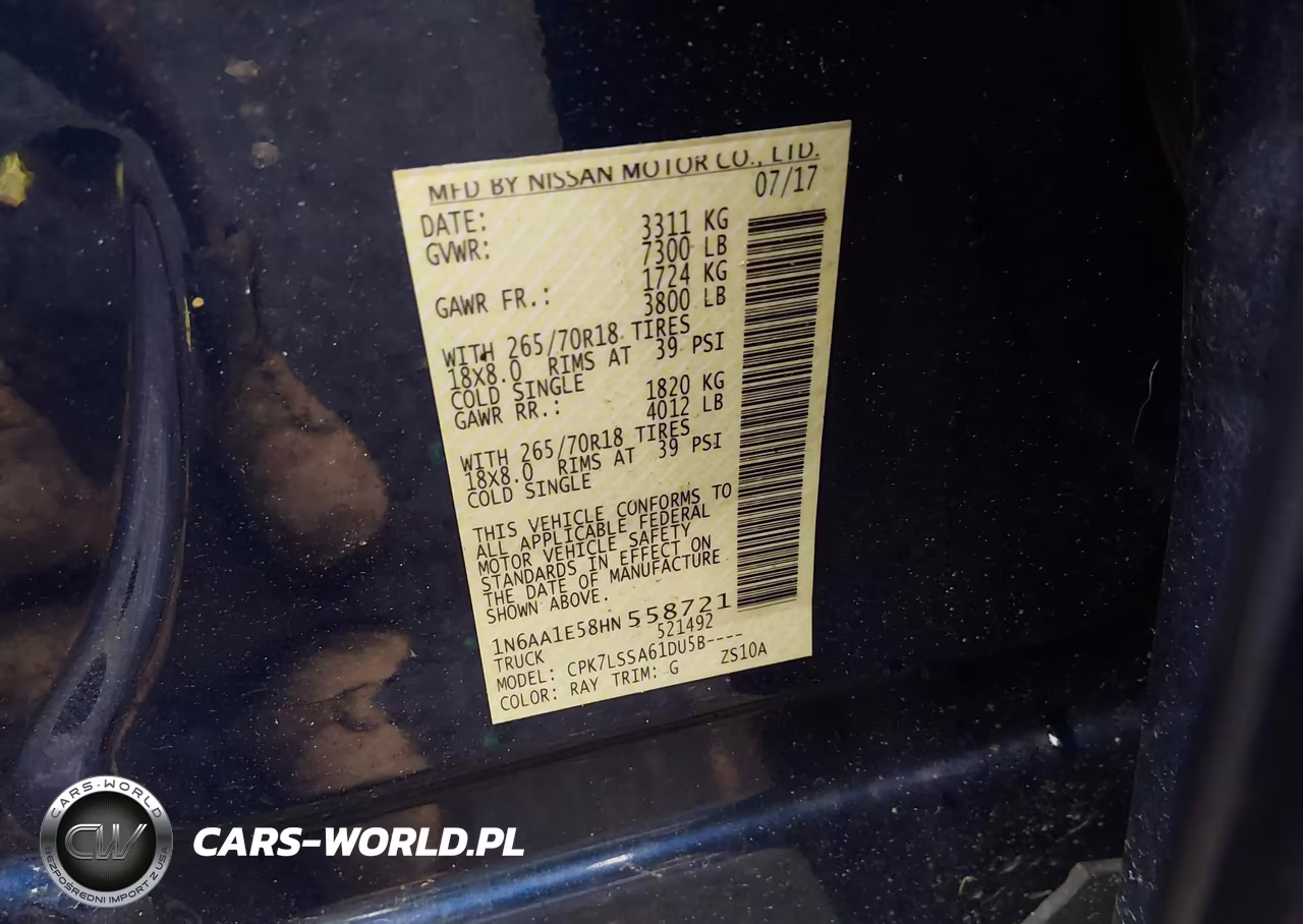 2017 Nissan Titan Sv VIN:1N6AA1E58HN558721 - 9