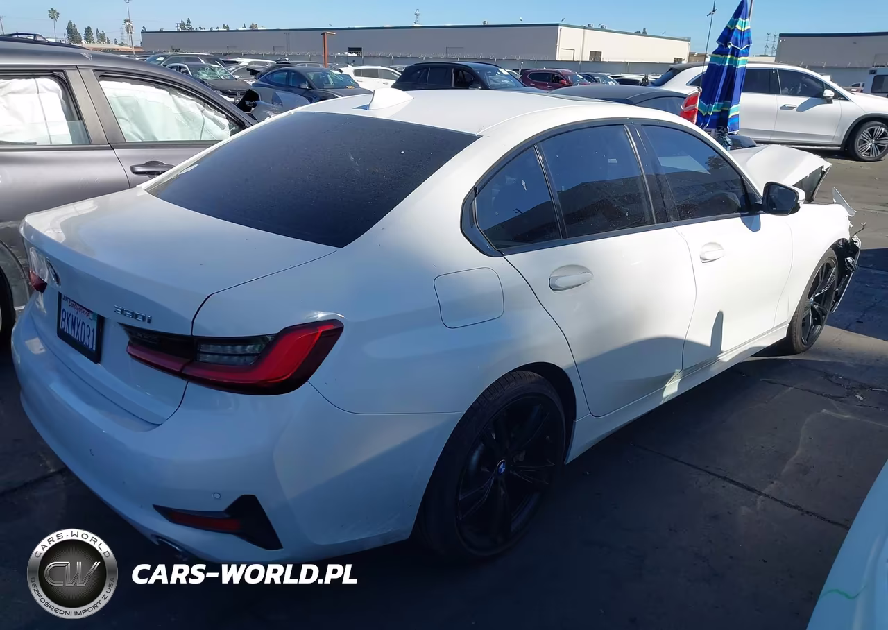 2019 BMW 330I VIN:WBA5R1C56KAK10590 - 4