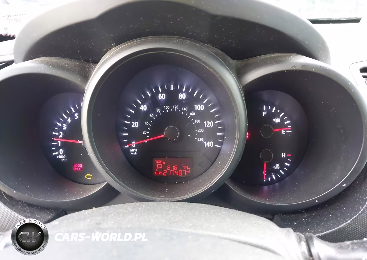 2013 Kia Soul VIN:KNDJT2A53D7624132 - 7