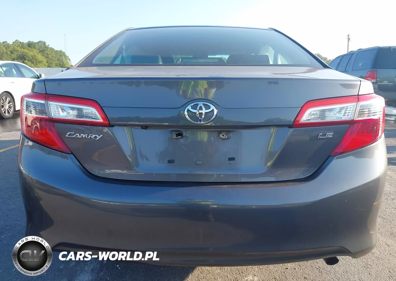 2014 Toyota Camry Le VIN:4T1BF1FK2EU462335 - 16
