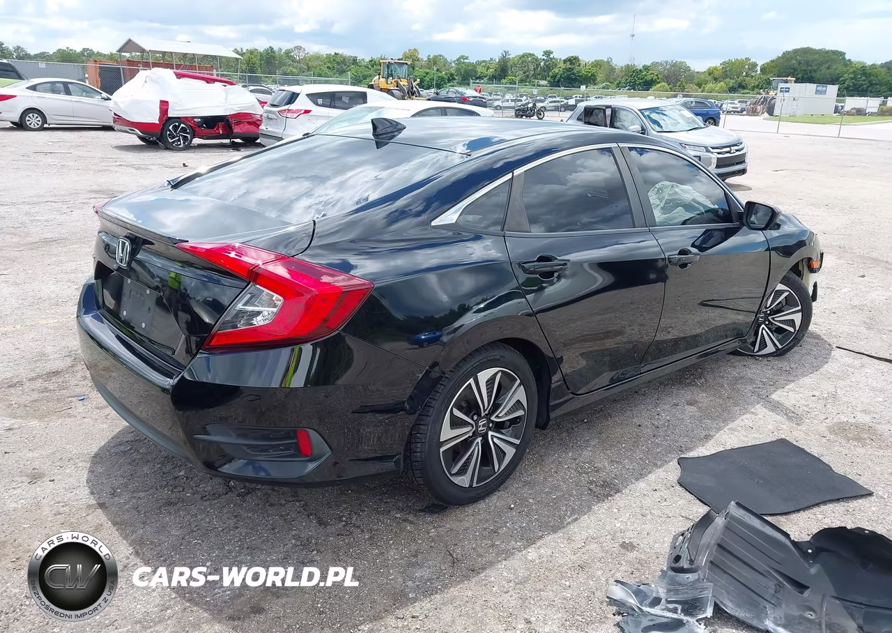 2018 Honda Civic Ex-L VIN:JHMFC1F76JX009529 - 4