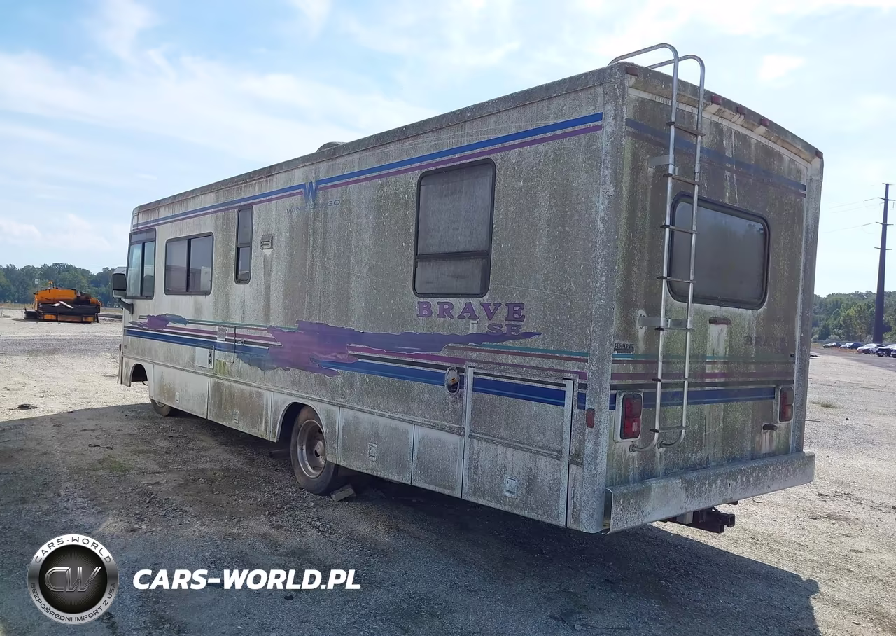 1998 Chevrolet P30 VIN:1GBLP37J1W3301834 - 3