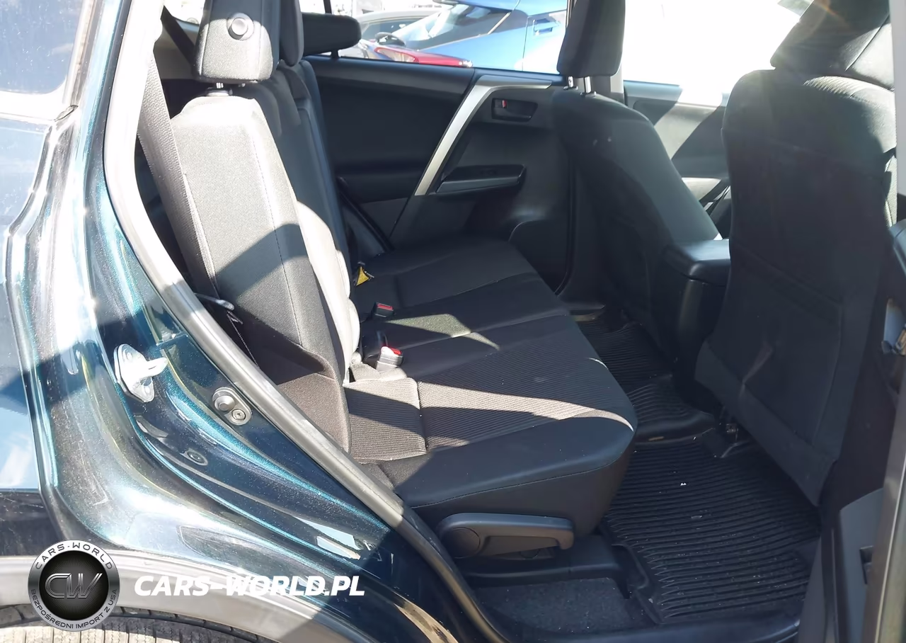 2018 Toyota Rav4 Le VIN:JTMBFREV7JJ721668 - 8