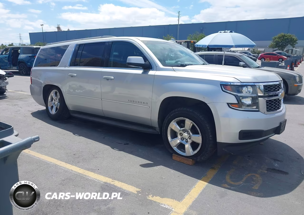 2016 Chevrolet Suburban Lt – zdjęcie 1 z 18