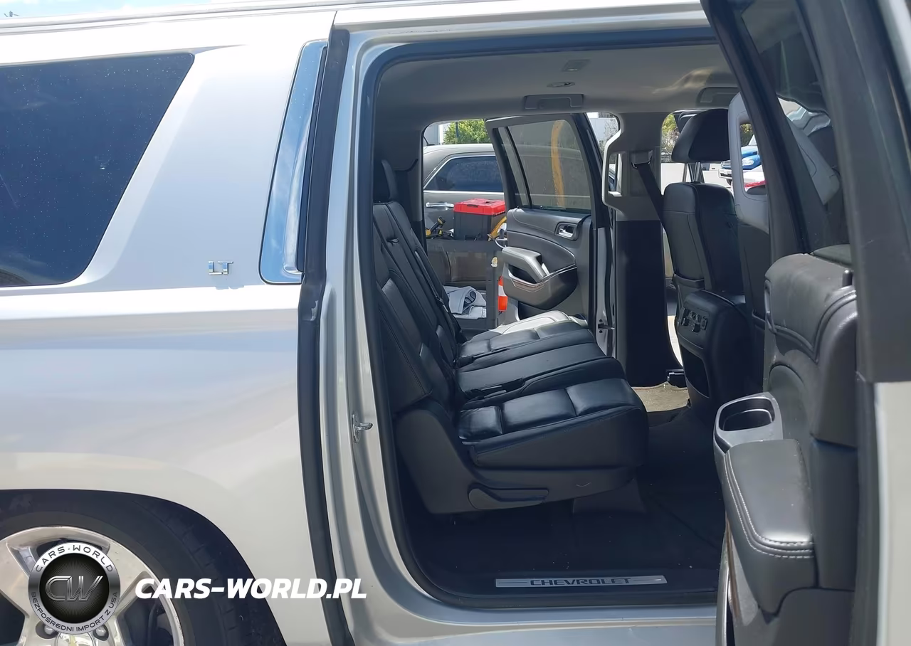 2016 Chevrolet Suburban Lt VIN:1GNSCHKC2GR107523 - 8