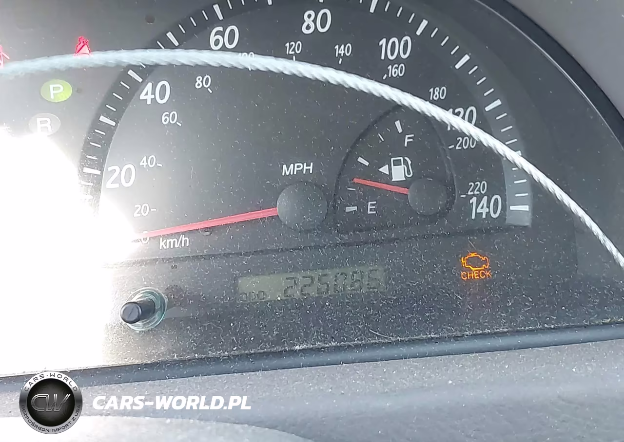 2003 Toyota Camry Le VIN:4T1BE32K83U126268 - 15