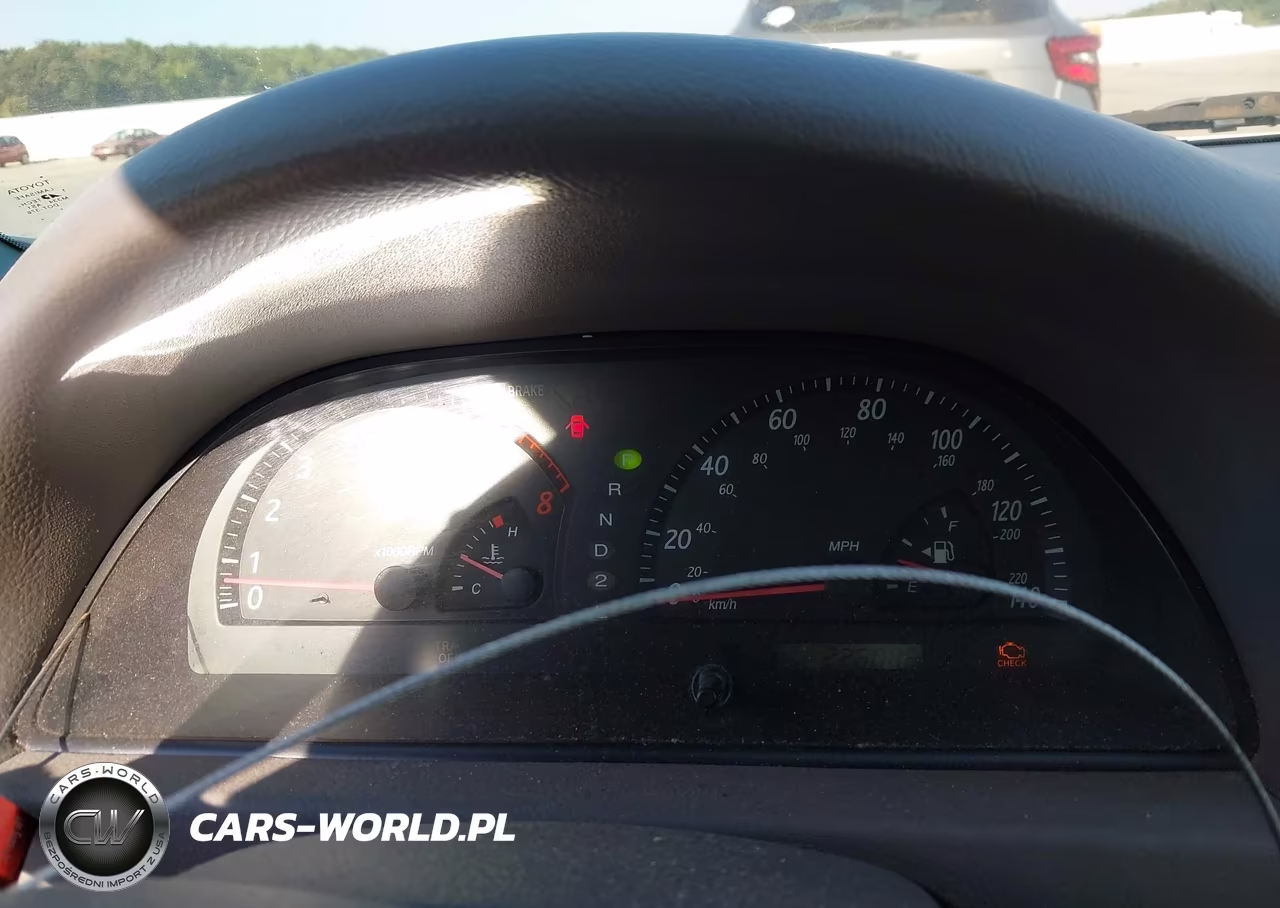 2003 Toyota Camry Le VIN:4T1BE32K83U126268 - 7