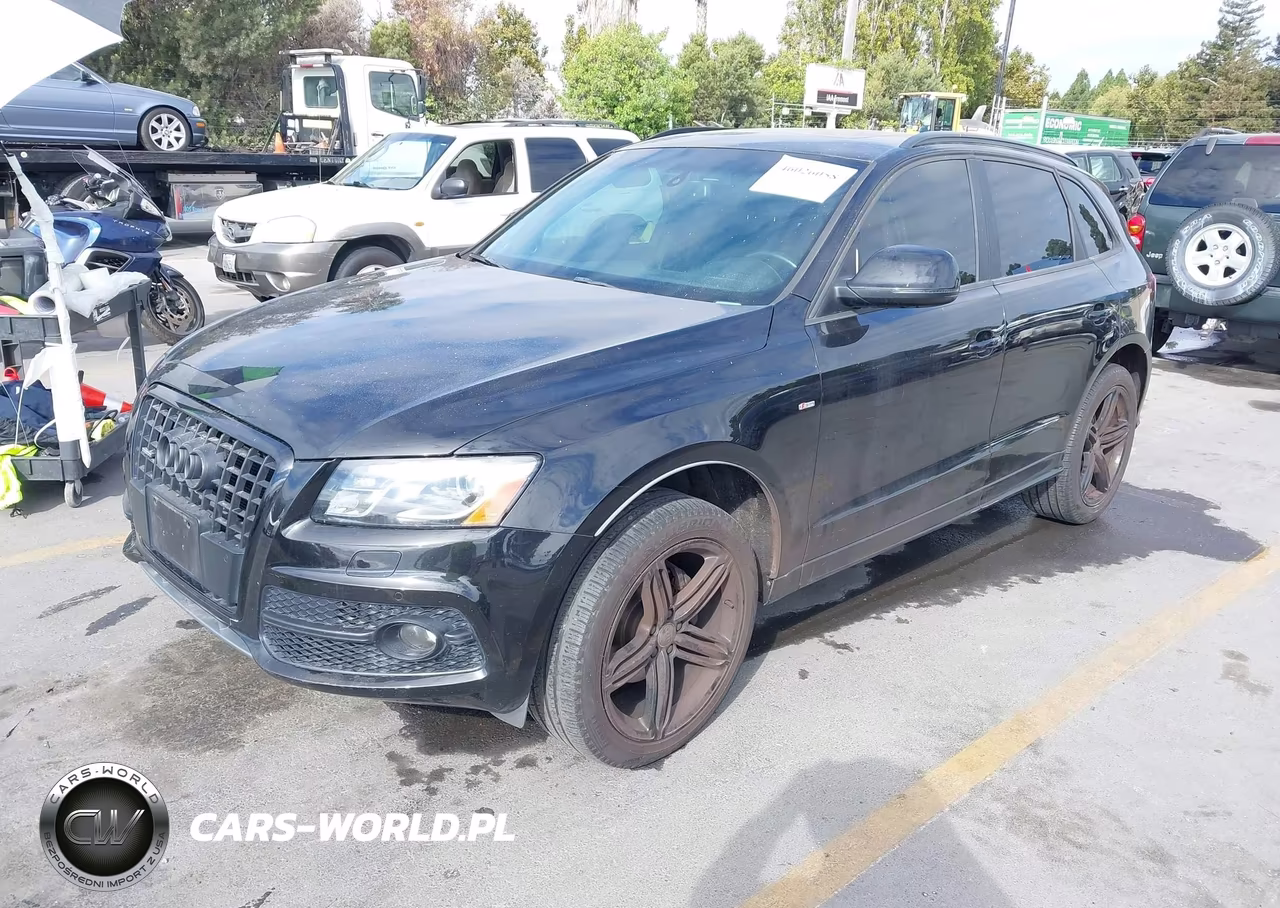 2012 Audi Q5 3.2 Premium VIN:WA1WKAFP7CA104699 - 2