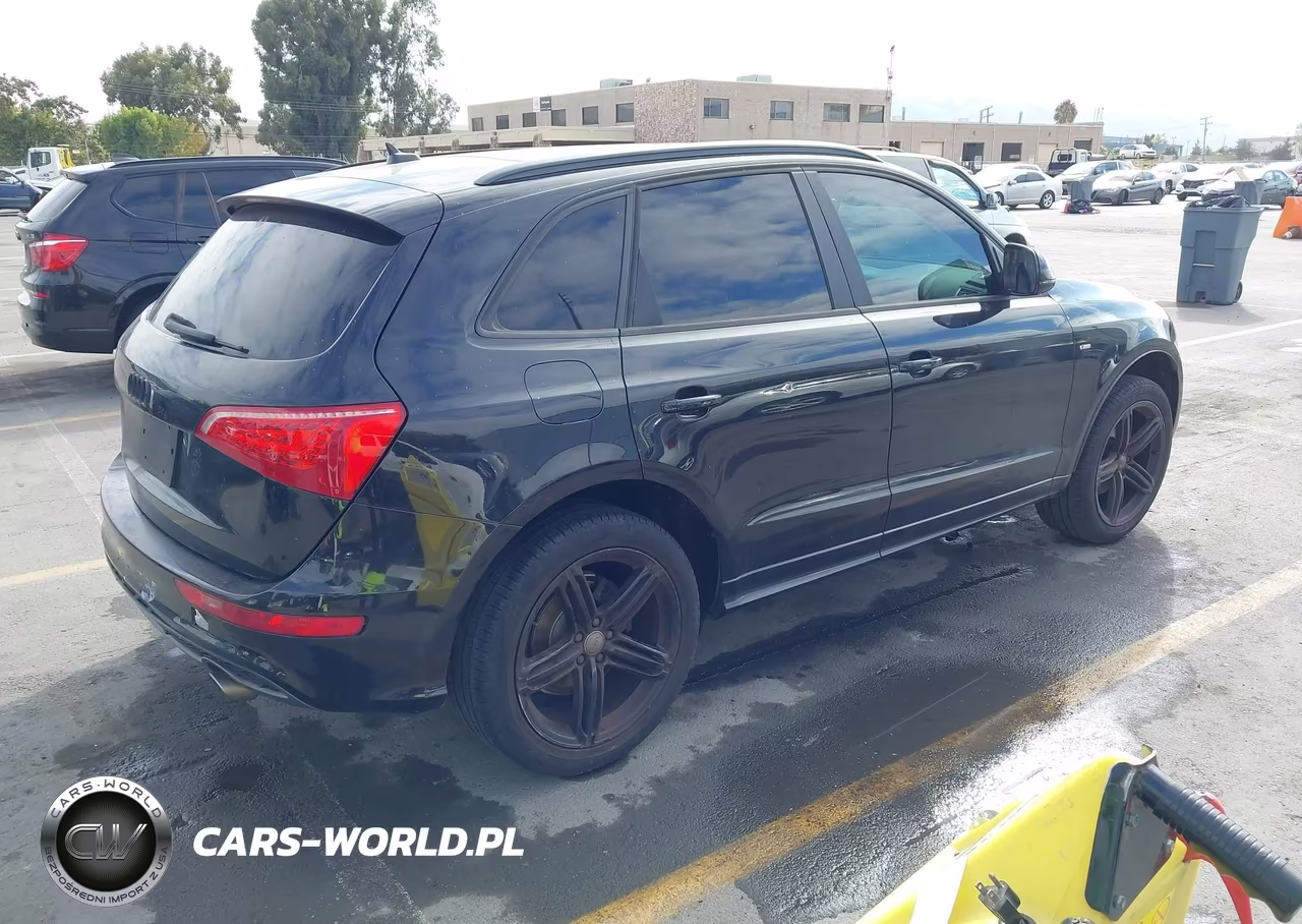 2012 Audi Q5 3.2 Premium VIN:WA1WKAFP7CA104699 - 4