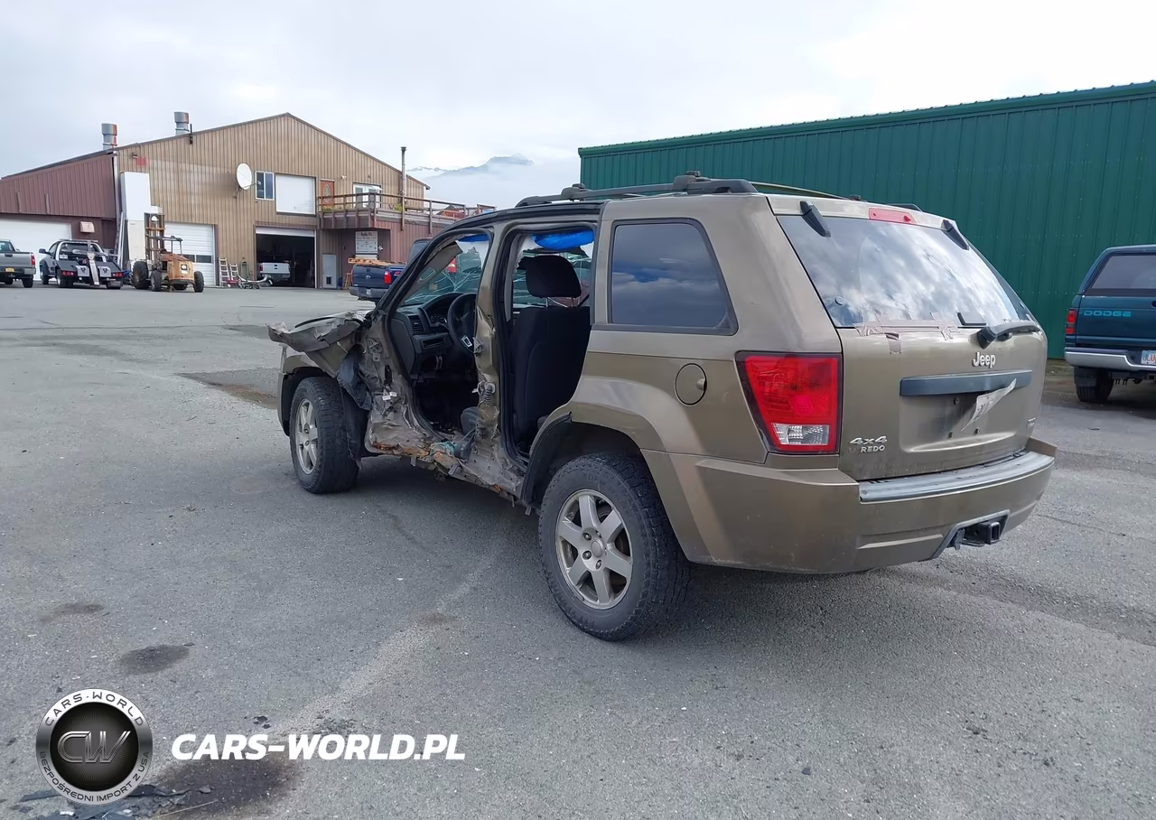 2009 Jeep Grand Cherokee Laredo VIN:1J8HR48P49C542546 - 3