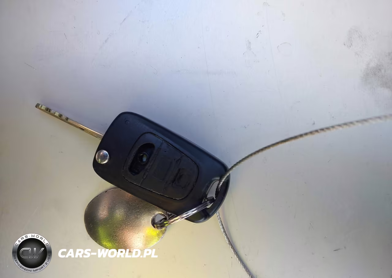 2013 Kia Soul + VIN:KNDJT2A67D7557351 - 11