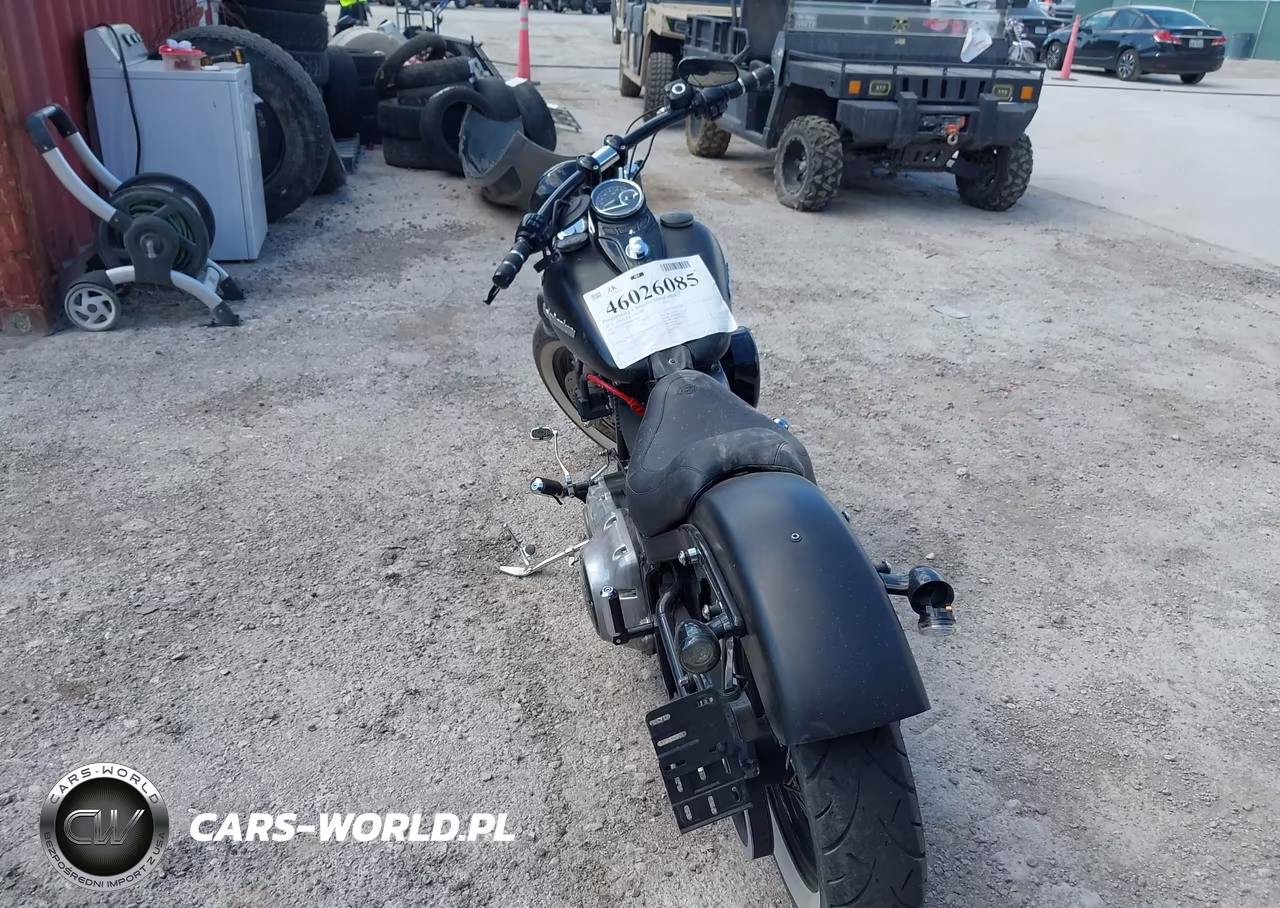 2013 Harley-Davidson Fls Softail Slim VIN:1HD1JRV19DB019887 - 4