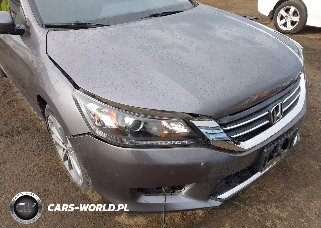 2015 Honda Accord Sport VIN:1HGCR2F5XFA100550 - 17