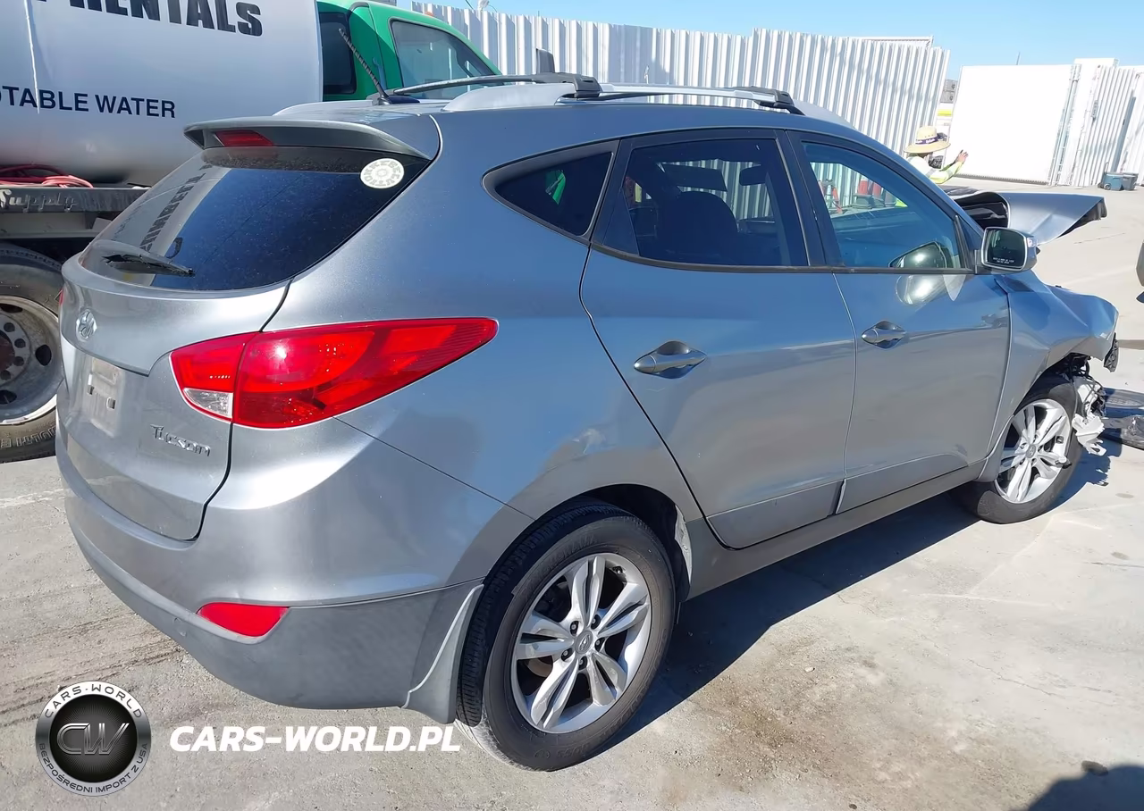 2012 Hyundai Tucson Gls VIN:KM8JU3AC0CU360297 - 4
