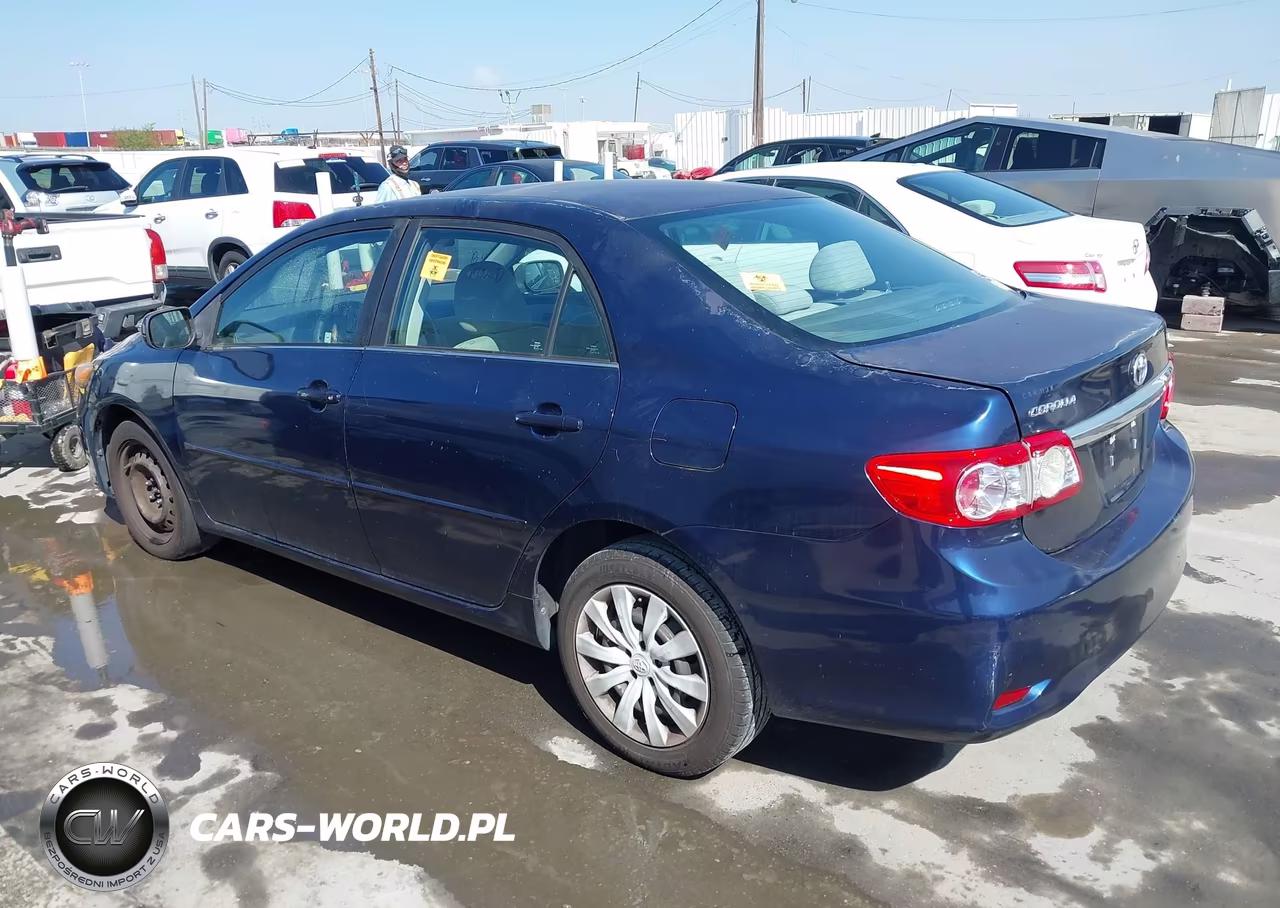 2013 Toyota Corolla Le VIN:5YFBU4EE0DP087189 - 3