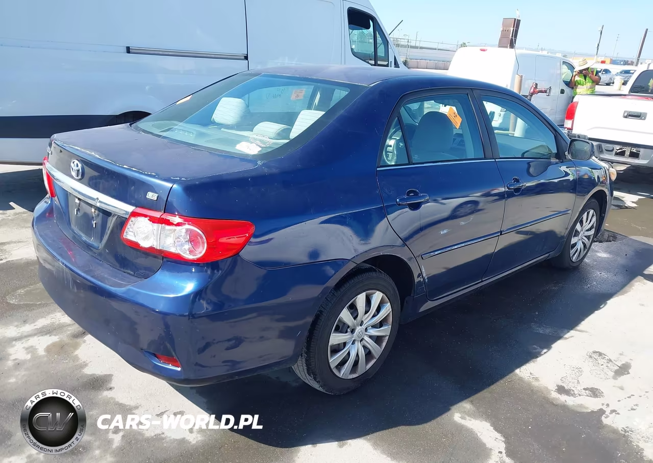 2013 Toyota Corolla Le VIN:5YFBU4EE0DP087189 - 4