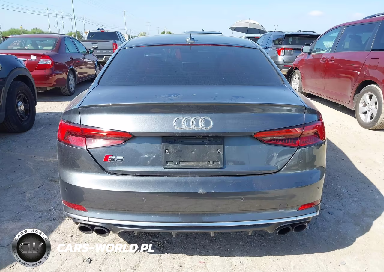 2018 Audi S5 3.0T Premium Plus VIN:WAUR4AF56JA007113 - 17
