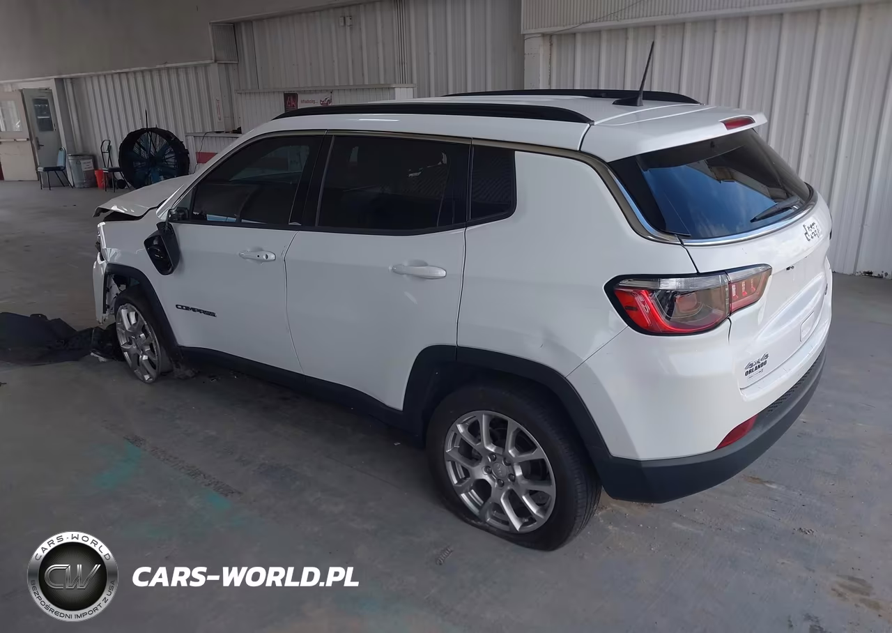 2023 Jeep Compass Latitude Lux Fwd VIN:3C4NJDFN6PT563161 - 3