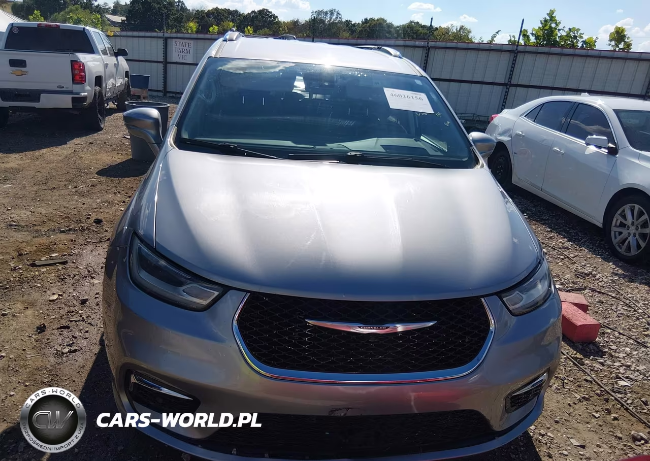 2021 Chrysler Pacifica Touring L VIN:2C4RC1BG4MR534872 - 12
