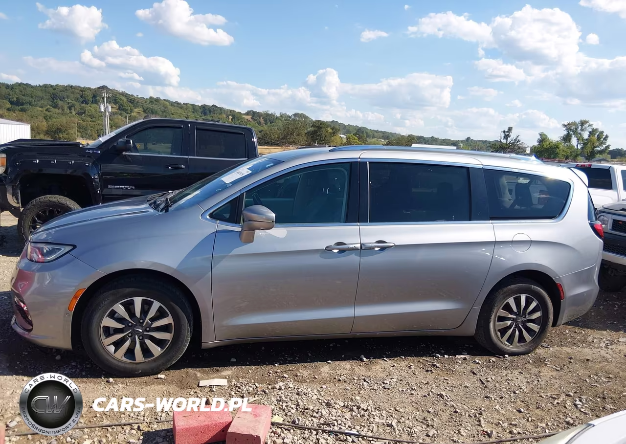 2021 Chrysler Pacifica Touring L VIN:2C4RC1BG4MR534872 - 14