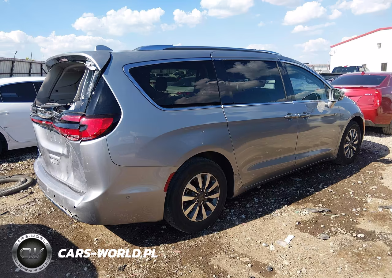 2021 Chrysler Pacifica Touring L VIN:2C4RC1BG4MR534872 - 4