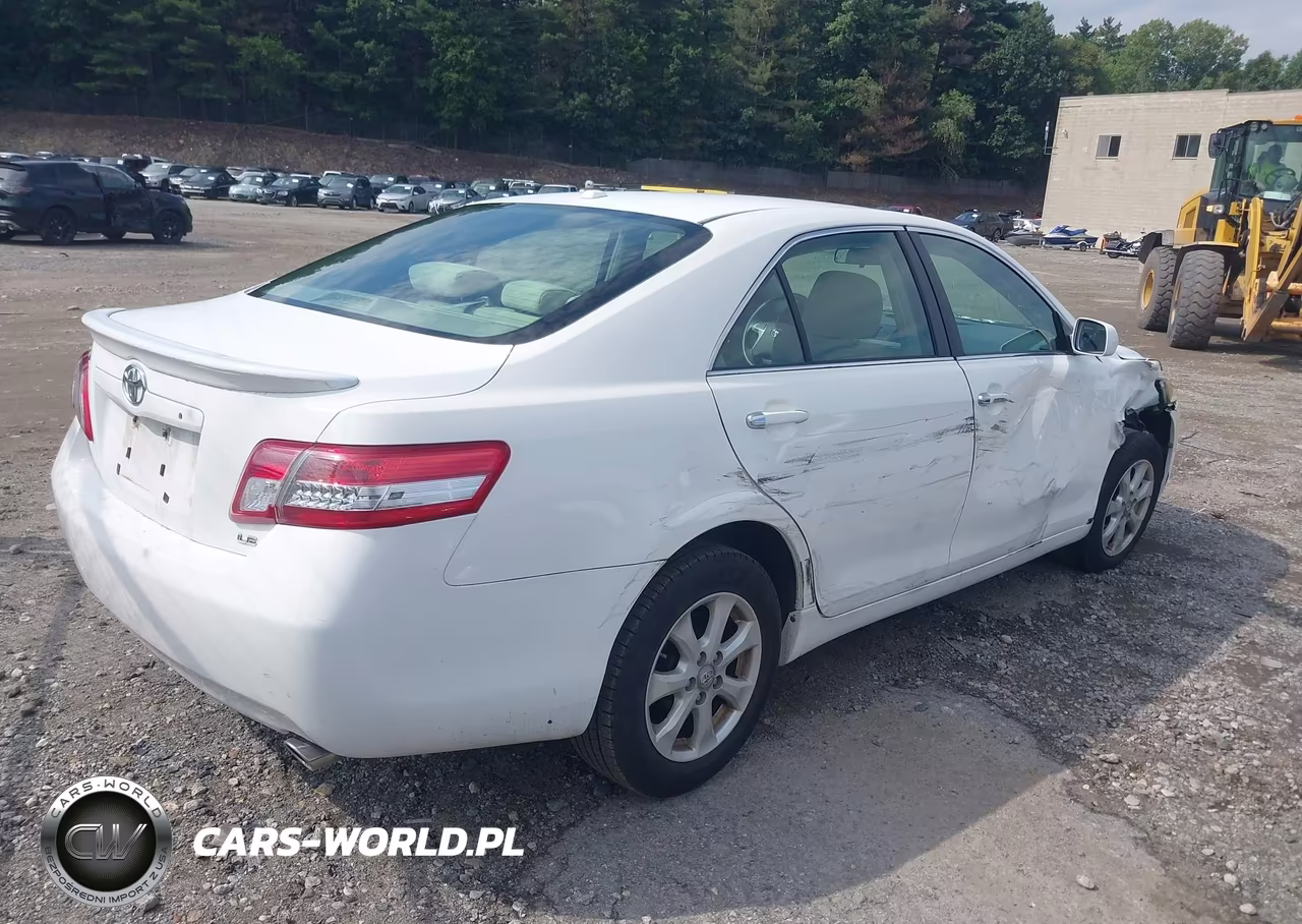 2010 Toyota Camry Le V6 VIN:4T1BK3EK4AU607961 - 4