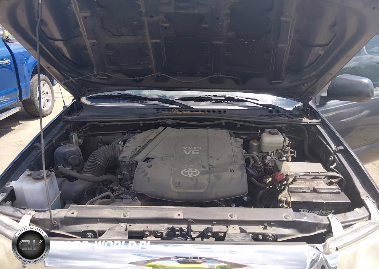 2014 Toyota Tacoma Base V6 VIN:3TMLU4EN7EM137762 - 10