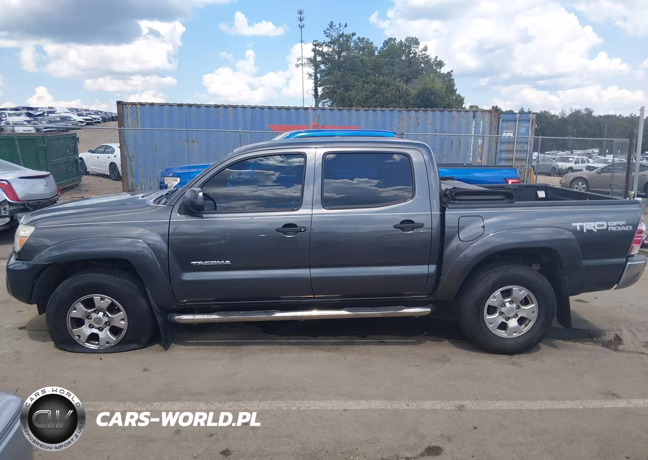2014 Toyota Tacoma Base V6 VIN:3TMLU4EN7EM137762 - 15