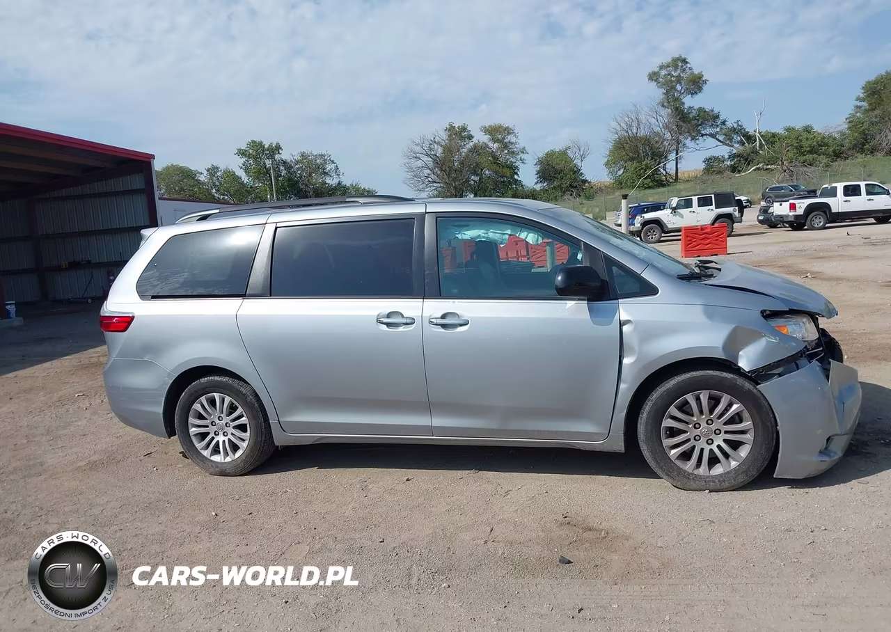 2016 Toyota Sienna Xle Premium 8 Passenger VIN:5TDYK3DC7GS744799 - 13