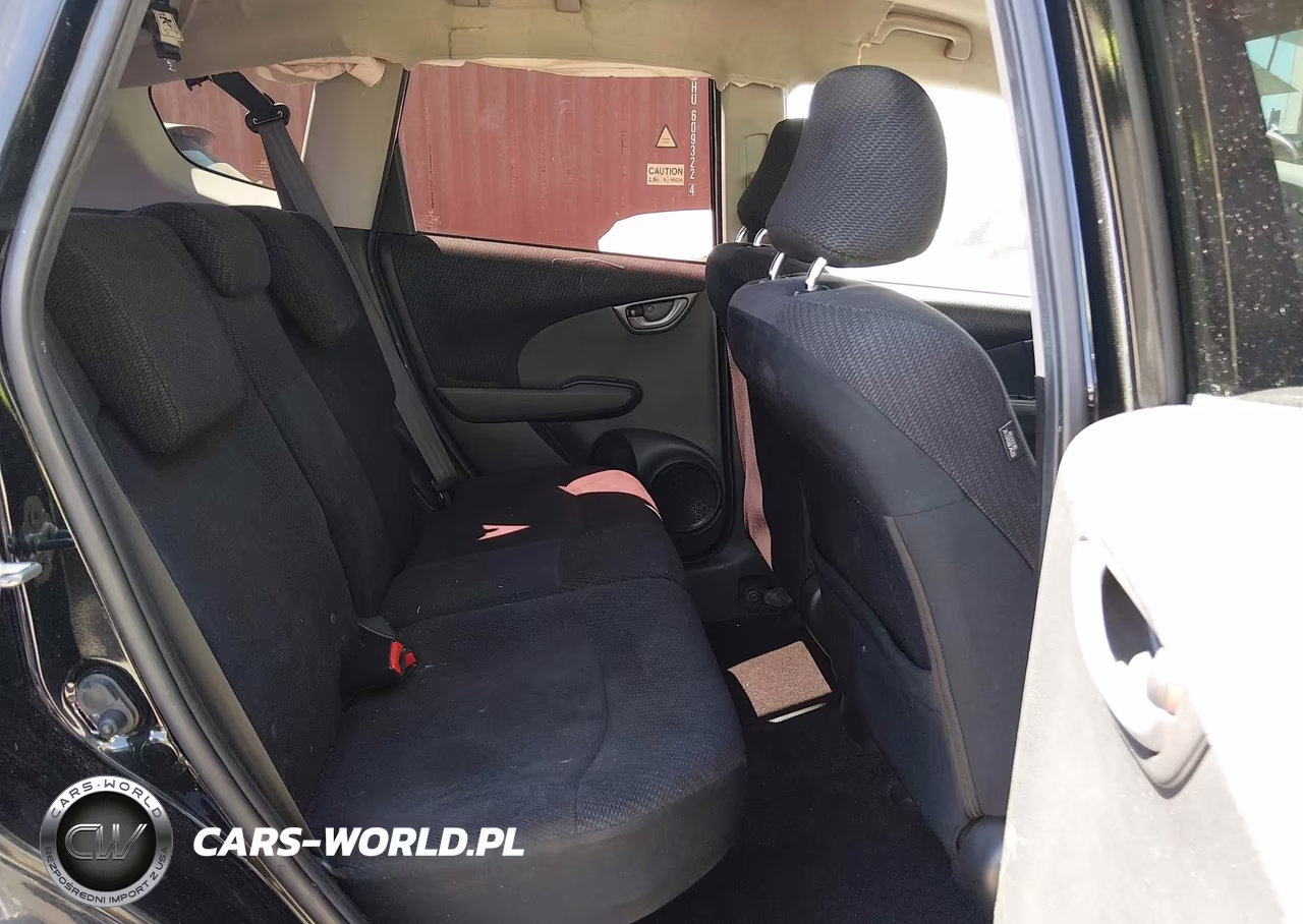 2013 Honda Fit Sport VIN:JHMGE8H56DC050872 - 8
