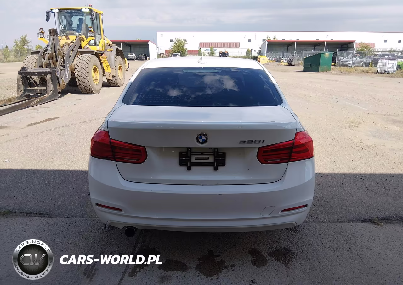 2018 BMW 320I VIN:WBA8E1G51JNU91840 - 16