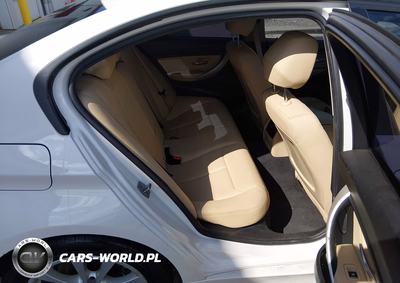 2018 BMW 320I VIN:WBA8E1G51JNU91840 - 8