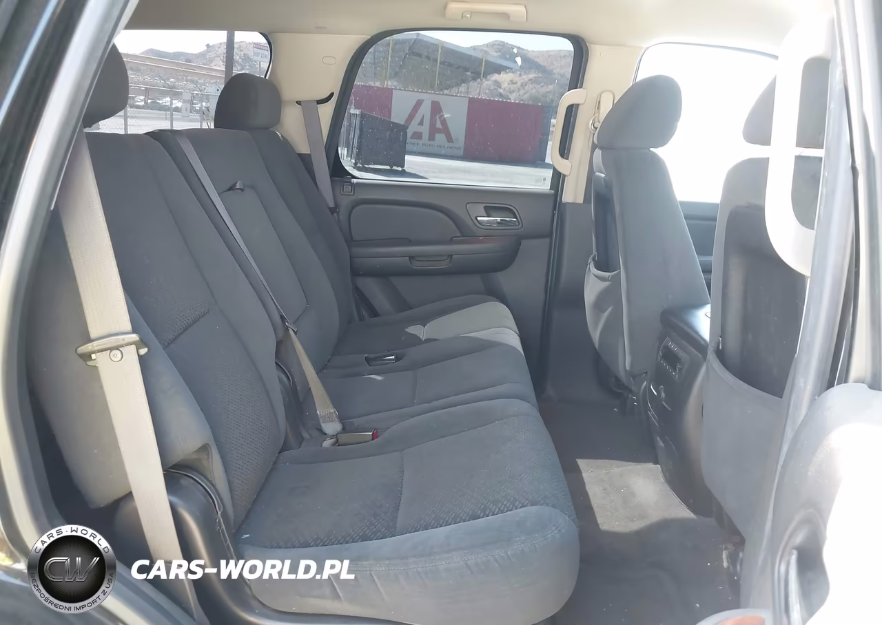 2008 Chevrolet Tahoe Lt VIN:1GNFC130X8R143412 - 8
