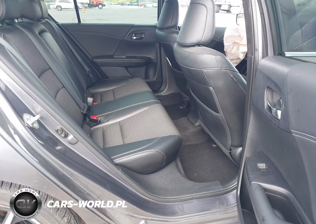2017 Honda Accord Sport VIN:1HGCR2F59HA303500 - 8