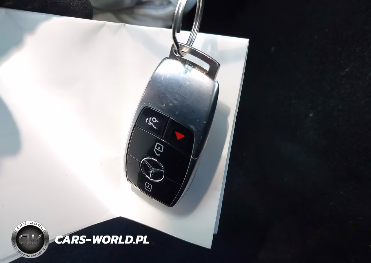 2021 Mercedes-Benz E 350 VIN:W1KZF8DB2MA904406 - 11