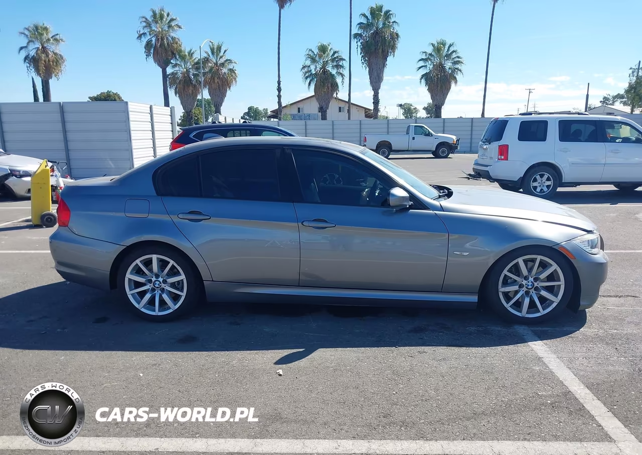 2010 BMW 328I VIN:WBAPH5G59ANM69918 - 13