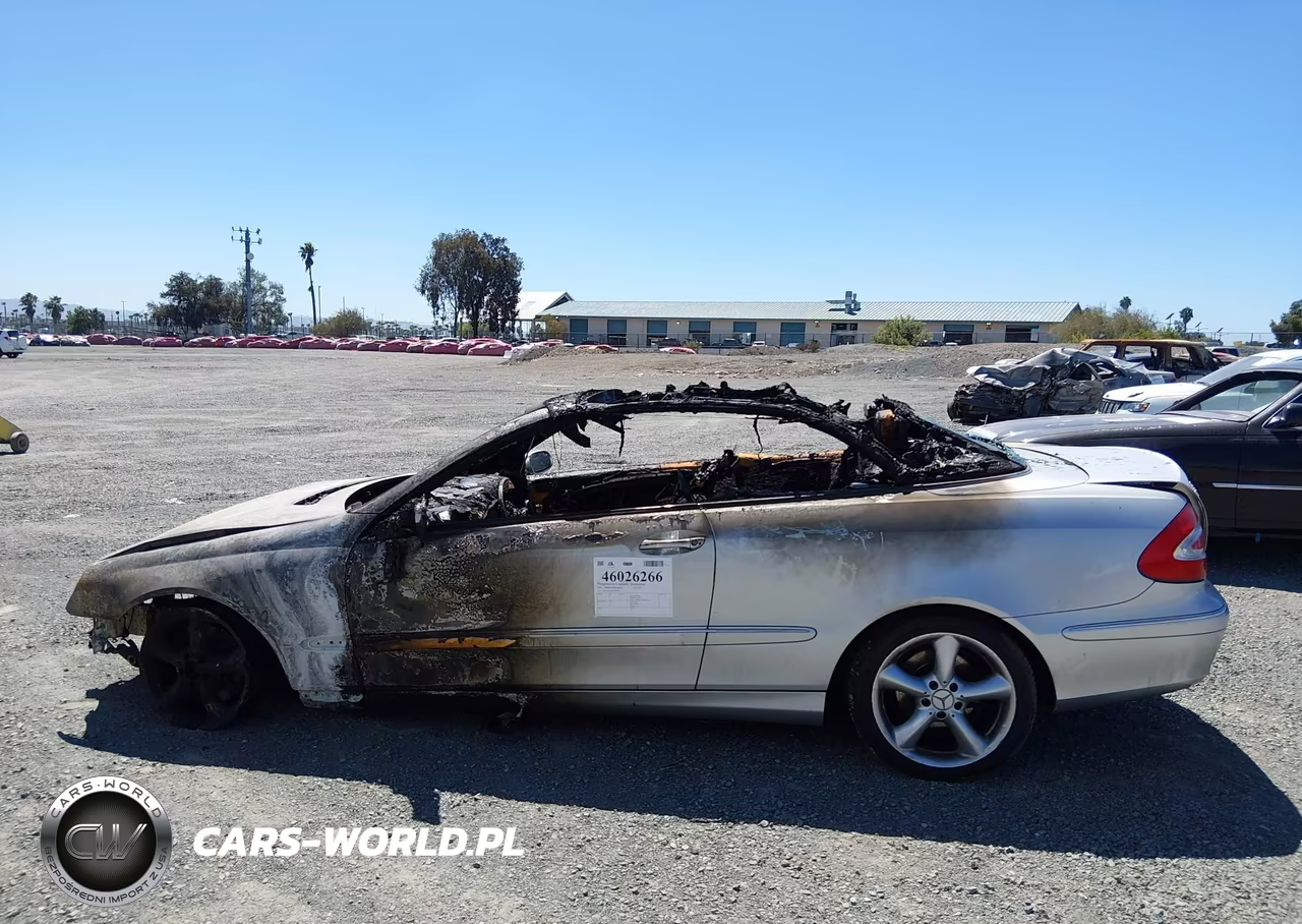 2005 Mercedes-Benz Clk 320 VIN:WDBTK65G45T053837 - 13