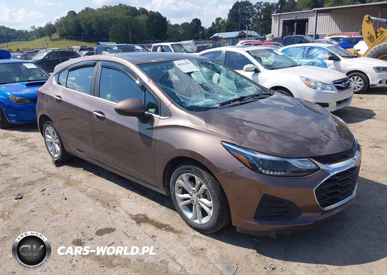 2019 Chevrolet Cruze Lt VIN:3G1BE6SM1KS603282 - 1