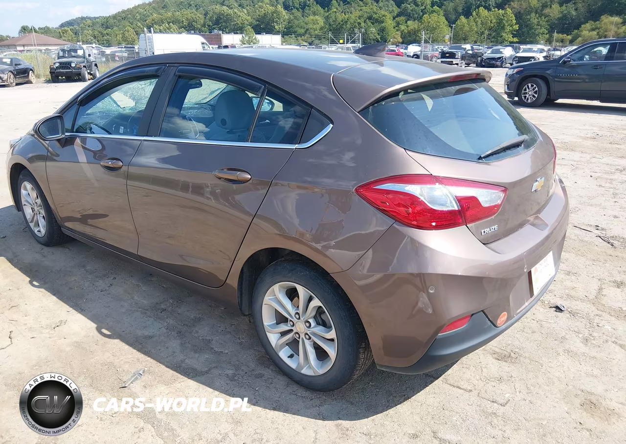 2019 Chevrolet Cruze Lt VIN:3G1BE6SM1KS603282 - 3