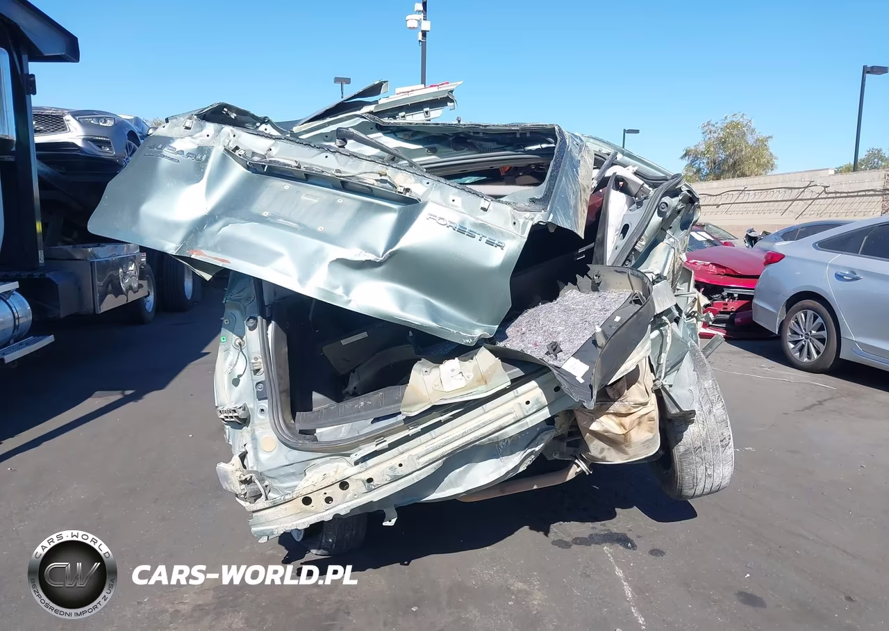 2018 Subaru Forester 2.5I Premium VIN:JF2SJAGC0JH464664 - 16