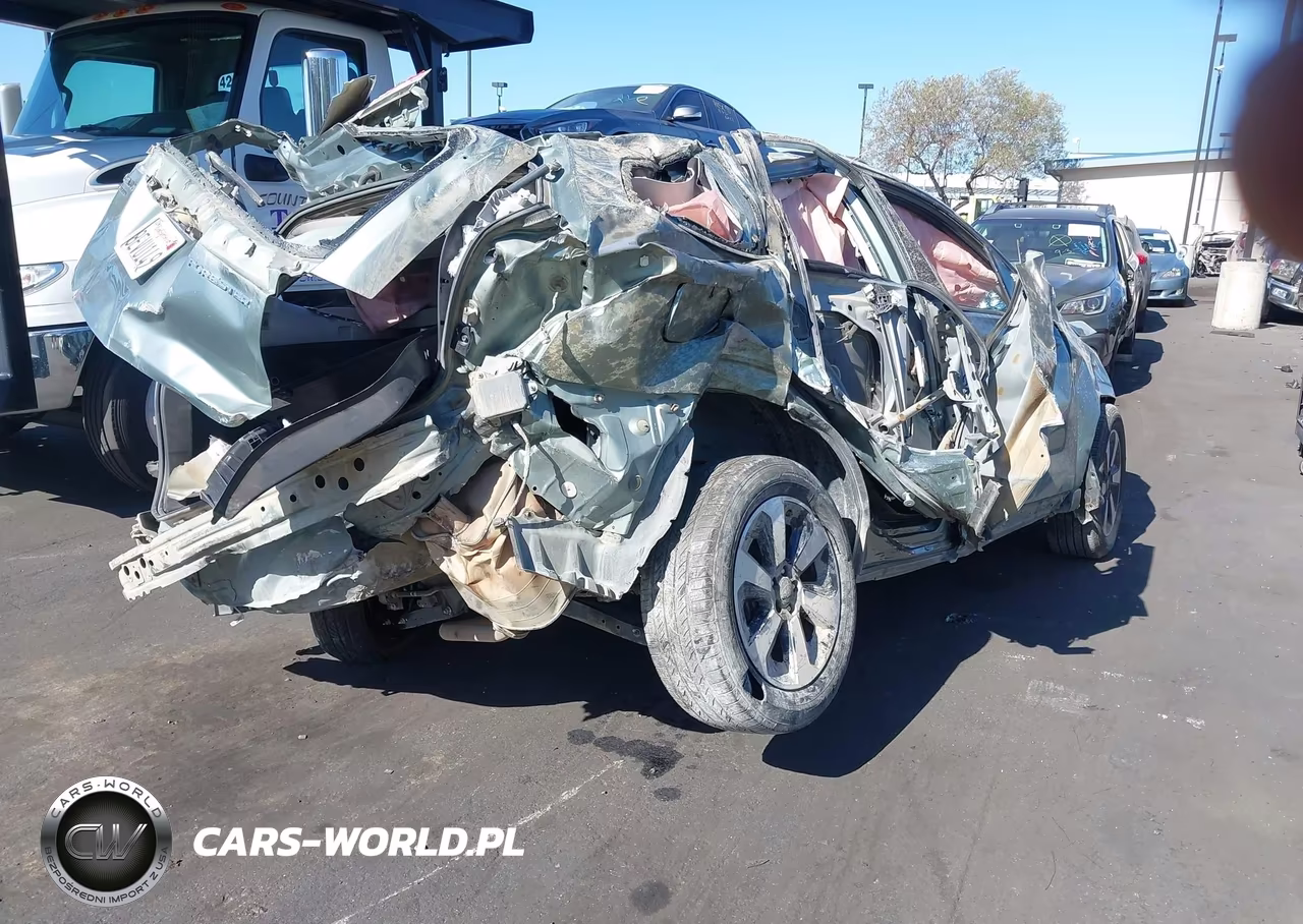 2018 Subaru Forester 2.5I Premium VIN:JF2SJAGC0JH464664 - 4