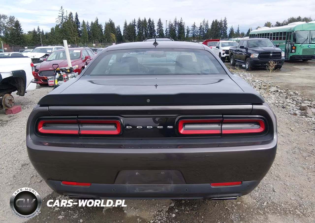 2016 Dodge Challenger R-T Scat Pack VIN:2C3CDZFJXGH288965 - 17